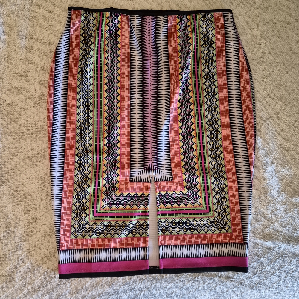 Multicolor Geometric Pencil Skirt - Vibrant Pattern
